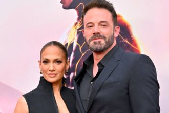 jlo and ben affleck house zillow